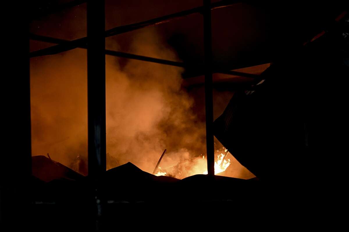 OSB’deki fabrikada çıkan yangın 5 saatte söndürüldü 9